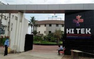 मृत महिला को इलाज के नाम पर वेंटिलेटर में रख किया परिजनों से रूपये की मांग - परिजनों का आरोप