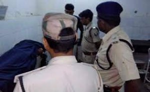 पत्नी हुईं कोरोना पॉजिटिव तो कर डाला मर्डर, फिर खुद ने भी छत से कूदकर दी जान : पुलिस