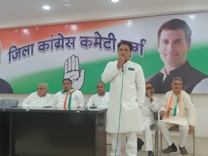 कांग्रेस का हल्ला बोल: कल रायपुर में विधानसभा घेराव, दुर्ग से हजारों कार्यकर्ताओं का जत्था होगा रवाना