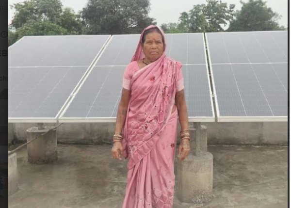पीएम सूर्यघर मुफ्त बिजली योजना से उर्मिला हुई बिजली के लिए आत्मनिर्भर, बढ़ी घरेलू बचत