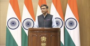 तत्काल प्रभाव से सैन्य-कार्रवाई रोकने पर सहमत हुए भारत और पाकिस्तान