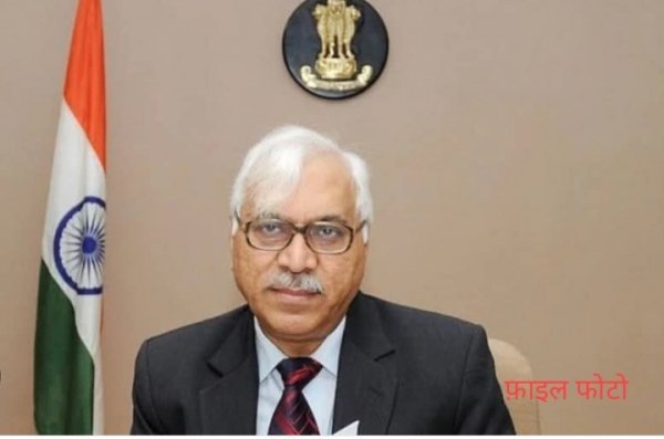 "चुनाव आयोग का पता: वोटर लिस्ट में '00000', लोकतंत्र का मजाक या सिस्टम की मजबूरी?"    "पूर्व चुनाव आयुक्त कुरैशी ने पूछा&mdash;क्या आयोग ऐसे घर में ले जाएगा जिसका पता '00000' है?