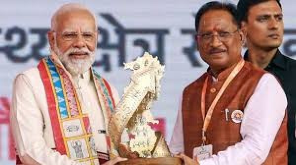 मोदी सरकार के 12 वर्ष  नक्सल उन्मूलन से लेकर अधोसंरचना क्रांति तक,  छत्तीसगढ़ के विकास में केंद्र का अभूतपूर्व योगदान &mdash; सीएम साय