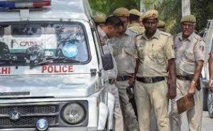 दिल्ली पुलिस किसानों को भेज रही नोटिस, दुविधा में परेशान किसान - खेती करें या पुलिस थानों के चक्कर लगाएं