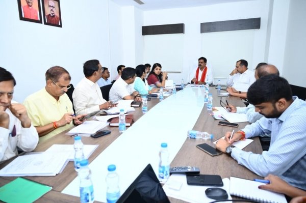 गांवों में दिखने लगा योजनाओं का असर, नक्सल क्षेत्र भी विकास की मुख्यधारा में: उपमुख्यमंत्री विजय शर्मा