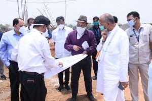 निर्माण कार्यो की गुणवत्ता को लेकर लोक निर्माण मंत्री श्री साहू गंभीर: गुणवत्ता जांच के बाद ही ठेकेदारों के अंतिम भुगतान के निर्देश