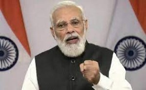 लाल टोपी वाले UP के लिए 'रेड अलर्ट' हैं : गोरखपुर में बोले PM नरेंद्र मोदी