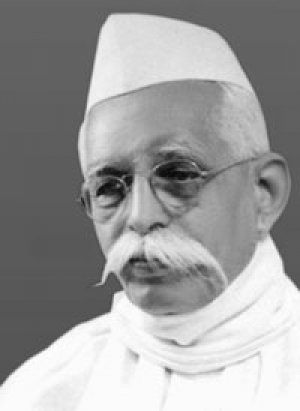 पं. रविशंकर शुक्ल की पुण्यतिथि पर श्रद्धांजलि सभा का आयोजन