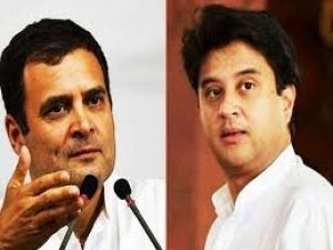 राहुल गांधी के तंज पर ज्योतिरादित्य सिंधिया का जवाब, कांग्रेस नेता ने कहा था 'बैकबेंचर'
