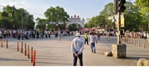 आस्था पर ताला, सड़क पर उतरा समाज : गोंडवाना भवन विवाद को लेकर दुर्ग में आदिवासी समाज का प्रदर्शन