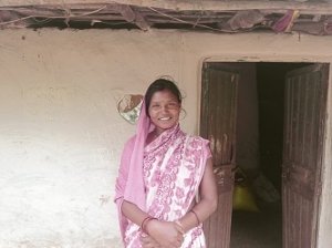 हर महीने विष्णु भैया भेजते हैं रुपए: महिलाओ के चेहरे में खिली मुस्कान 
