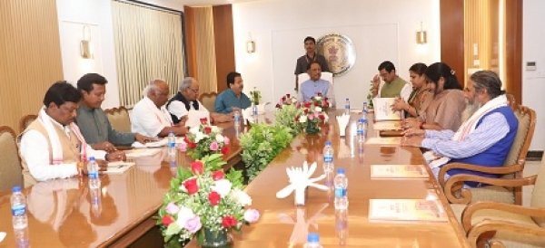 छत्तीसगढ़ सदन में मुख्यमंत्री विष्णुदेव साय की सांसदों संग सौजन्य भेंट &mdash; रात्रि भोज में हुई सार्थक चर्चा