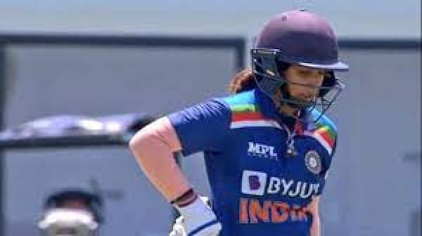 मिताली का पचासा गया बेकार, ऑस्ट्रेलिया ने दर्ज की 9 विकेट से जीत