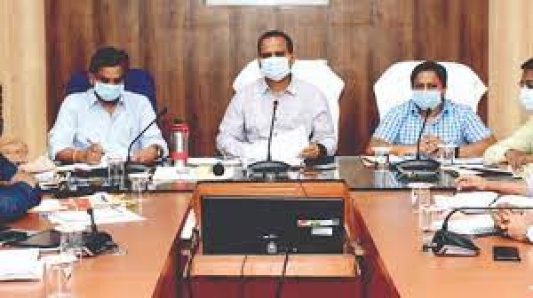 : अवैध प्लाटिंग करने वालों पर सख्त कार्रवाई करें- जिला पंचायत सीईओ  चंद्राकर