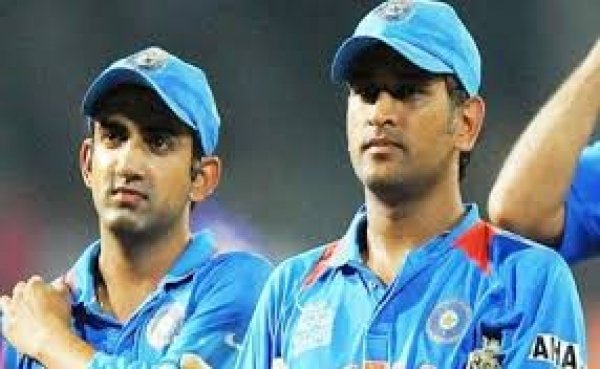 नंबर 3 पर बल्लेबाजी कर कई रिकॉर्ड तोड़ सकते थे धोनी: गौतम गंभीर