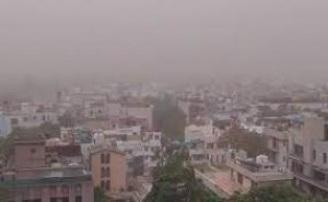 राजस्थान के कुछ हिस्सों में बादल गरजने के साथ तेज आंधी की संभावना, किसानों को दी गई ये सलाह