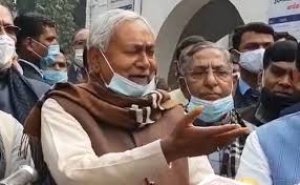 'आलोचना पर जेल' वाले आदेश पर नीतीश सरकार का डैमेज कंट्रोल- 'सोशल मीडिया पर लिखिए, लेकिन...'