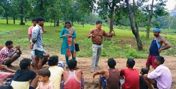 पानी की जांचकर खोली आंखे, पीने के पानी की गुणवत्ता पर सजग हुए ग्रामीण