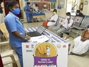 1 करोड़ हेल्थकेयर, 2 करोड़ फ्रंटलाइन वर्करों की कोरोना वैक्सीन का खर्च PM Cares फंड से लिया जाएगा : सूत्र