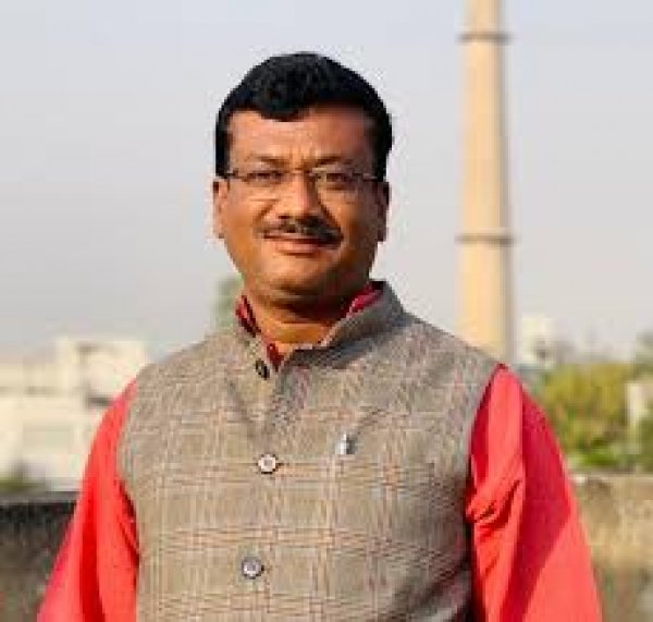 कांग्रेस सरकार में 14 लाख 85 हजार से अधिक प्रधानमंत्री आवास बने-ठाकुर