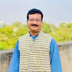 नक्सलवाद खात्मे को लेकर गृहमंत्री और मुख्यमंत्री अलग अलग तारीख बता रहे है कौन सही? - कांग्रेस