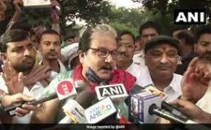 मोदी सरकार पर बरसे RJD नेता मनोज झा, कहा- सेंट्रल विस्टा प्रोजेक्ट का काम तत्काल रोकें
