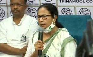 भवानीपुर सीट छोड़ रही हूं, नंदीग्राम से चुनाव लड़ूंगी पश्चिम बंगाल की CM ममता बनर्जी