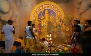 मुंबई में मां दुर्गा के ऑनलाइन दर्शन, कोरोना के चलते पंडालों को सख्त निर्देश