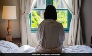 केंद्र सरकार ने हल्के लक्षण वाले कोरोना मरीज़ों के लिए होम आइसोलेशन की गाइडलाइन्स की जारी, इन नियमों का पालन करना जरूरी