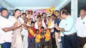 छात्रावासी बच्चों के बीच पहुंचे उप मुख्यमंत्री विजय शर्मा, बोले- लक्ष्य तय कर पूरी लगन से करें मेहनत