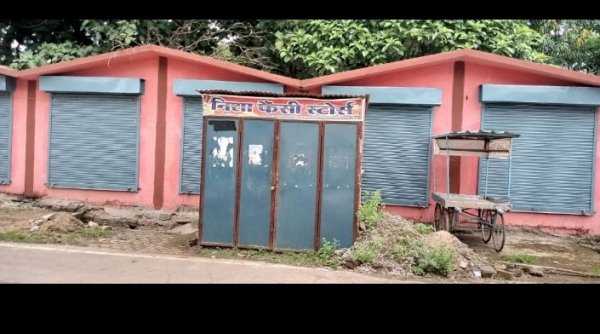 कमला कॉलेज चौक स्थित मुख्&zwj;यमंत्री स्&zwj;वालंबन योजना के तहत निर्मित दुकान के पात्र हितग्राहियों ने जारी किया बयान
