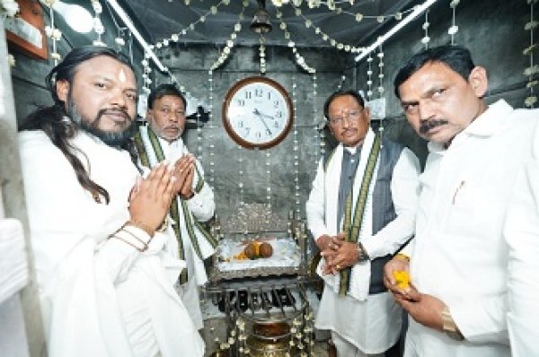 बाबा गुरू घासीदास जी के बताए मार्ग पर काम कर रही हमारी सरकार - मुख्यमंत्री साय