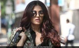 ऐश्वर्या राय बच्चन ED के दिल्ली कार्यालय में पेश हुईं