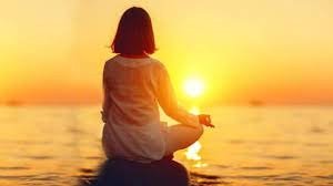 धूप में इस समय बैठेंगे तो शरीर में vitamin D की कमी हो जाएगी पूरी, जान लीजिए सही टाइम