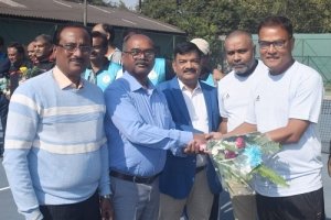 लॉन टेनिस प्रतियोगिता में रायपुर रीजन और कोरबा पश्चिम के बीच होगी खिताबी भिड़ंत