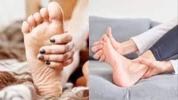 रात में सोते हुए पैरों में आ जाती हैं ऐंठन? आज़माएं ये घरेलू नुस्खे तुरंत मिलेगा आराम