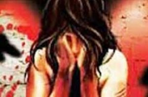 हैदराबाद में दरिंदा बना ऑटो-रिक्&zwj;शा चालक, सुनसान जगह ले जाकर किया लड़की से रेप