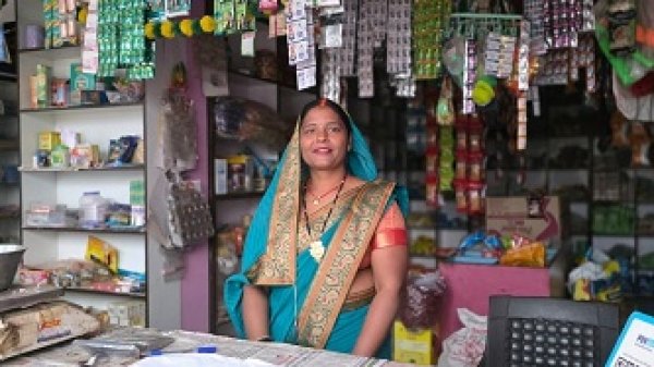 &ldquo;संघर्ष से समृद्धि तक: हरमानिया देवी बनीं &lsquo;लखपति दीदी&rsquo;, अब बच्चों को दिला रहीं बड़े शहर में उच्च शिक्षा&rdquo;