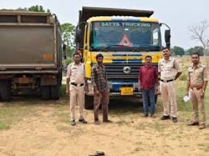 मुख्यमंत्री साय के निर्देश पर अवैध खनन के खिलाफ सख्त अभियान, 7 वाहन जप्त