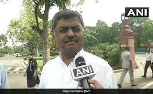 पश्चिम बंगाल चुनाव में कांग्रेस गठबंधन के पक्ष में और TMC, BJP के खिलाफ है माहौल : हरिप्रसाद