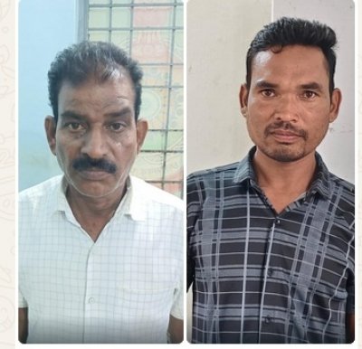 धमतरी पुलिस का अवैध शराब कारोबार पर लगातार प्रहार, कुरूद और सिहावा थाना पुलिस की अलग-अलग कार्रवाई, दो आरोपी गिरफ्तार; अवैध शराब और बिक्री रकम जब्त